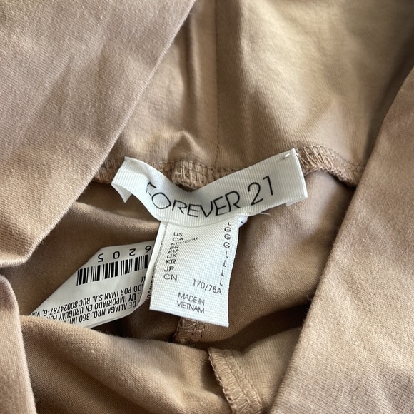 Forever 21  cream large women leggings. - Picture 3 of 4